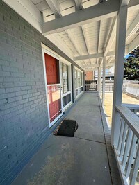 Building Photo - 217 57th St