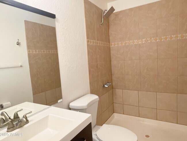 Building Photo - 2061 S Apache Dr