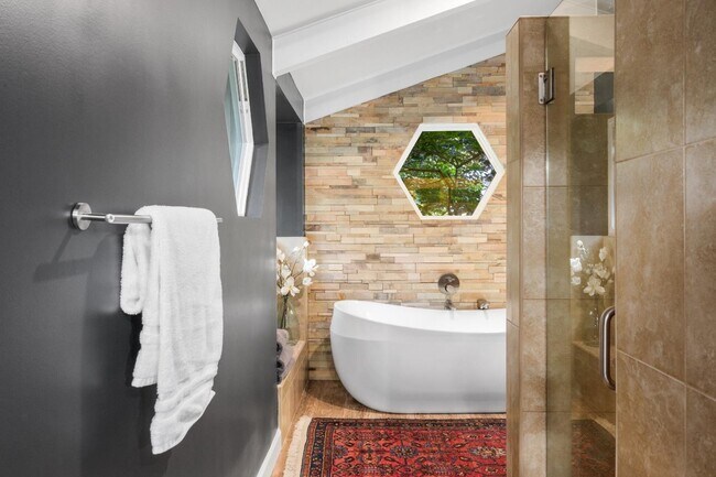 Building Photo - 101 Endlich Dr