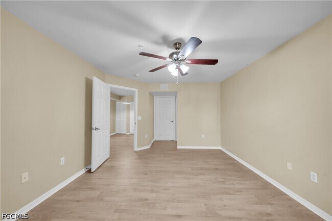 Building Photo - 1767 Four Mile Cove Pkwy