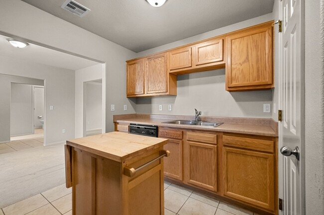 Building Photo - Great 3 Beds + 2 Baths Home with Solar Panels! Large Covered Patio!