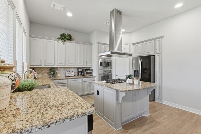 Building Photo - 18800 N Bee Cave Springs Cir