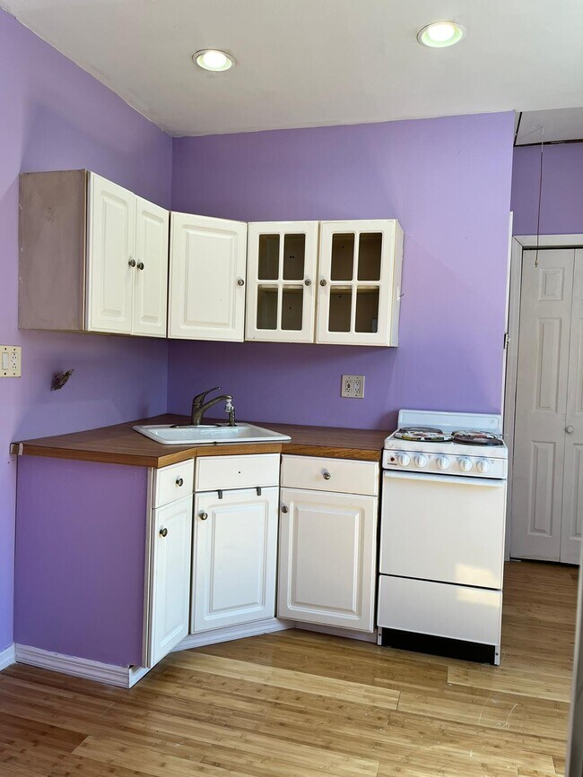 Building Photo - 32 Brenner Rd