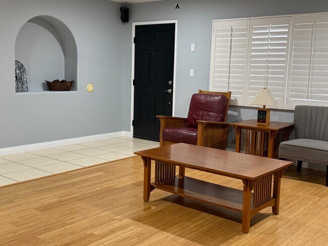 Building Photo - 53770 Avenida Carranza