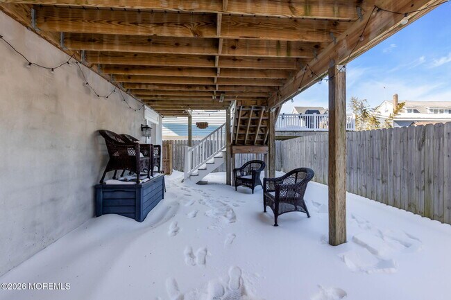 Building Photo - 12 4th St