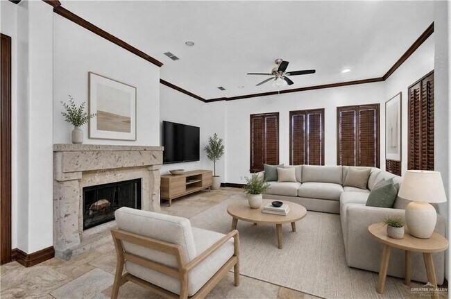 Building Photo - 3101 Santa Rita St