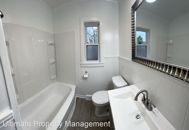 Building Photo - 3 br, 1 bath House - 2024 Adams Street