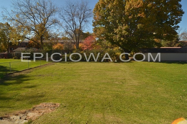 Building Photo - 1225 Oakland Rd NE