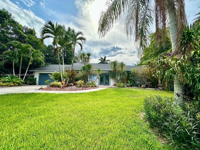 Primary Photo - 4301 SW 101st Ave