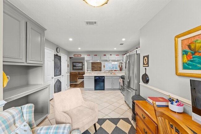 Building Photo - 9418 Wandsworth Dr