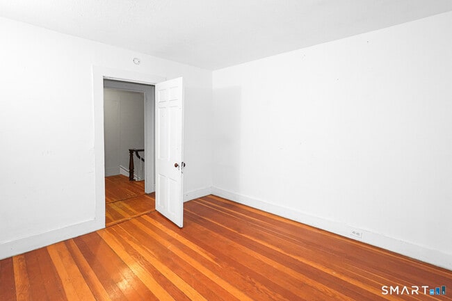 Building Photo - 30 Edgewood St