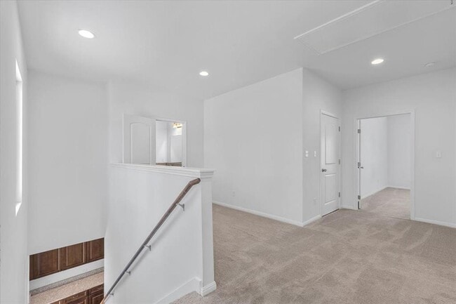 Building Photo - 120 Waialua Ct