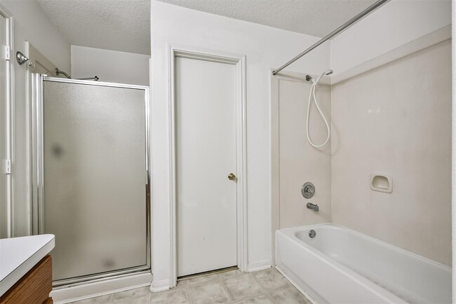 Building Photo - 7931 Westington Ln