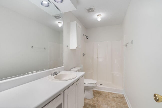 Building Photo - 115 Chloe Ln