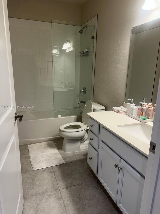 Building Photo - 1070 W Davis Pkwy