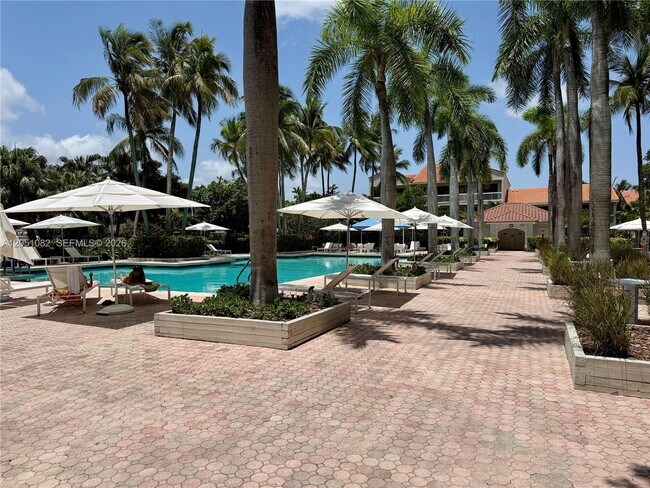 Building Photo - 3610 Yacht Club Dr