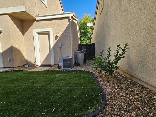 Building Photo - 3440 Tice Creek Way