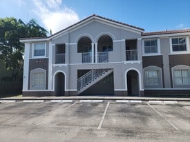 Building Photo - 1539 SE 27th St