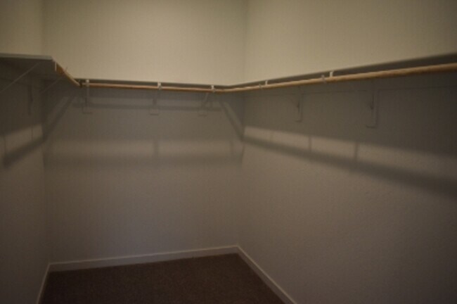 Building Photo - 4472 N San Miguel Ave