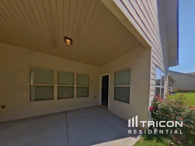 Building Photo - 114 Biscayne Terrace