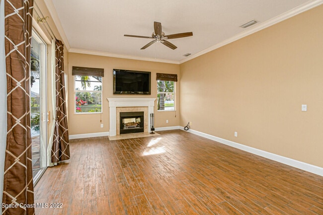 Building Photo - 2585 Summerwind Ct