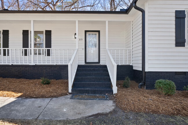 Building Photo - Mayodan