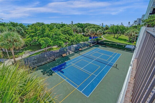 Building Photo - 1201 S Ocean Dr