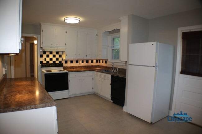Building Photo - ADORABLE CAPE COD NEAR HENRICO DOCTORS HOS...