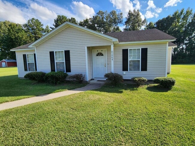 Building Photo - Elegance in Elizabeth City!