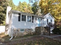 Building Photo - 381 Franklin Rd