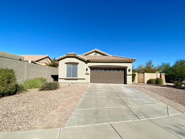 Primary Photo - 2916 W Windsong Dr