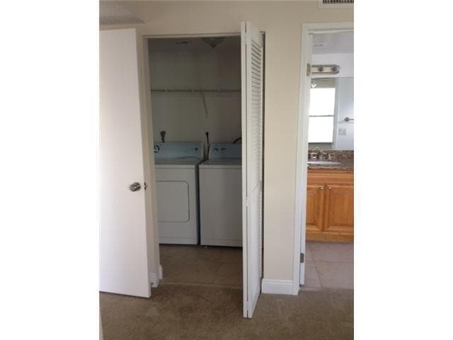 Building Photo - 1473 Lake Crystal Dr