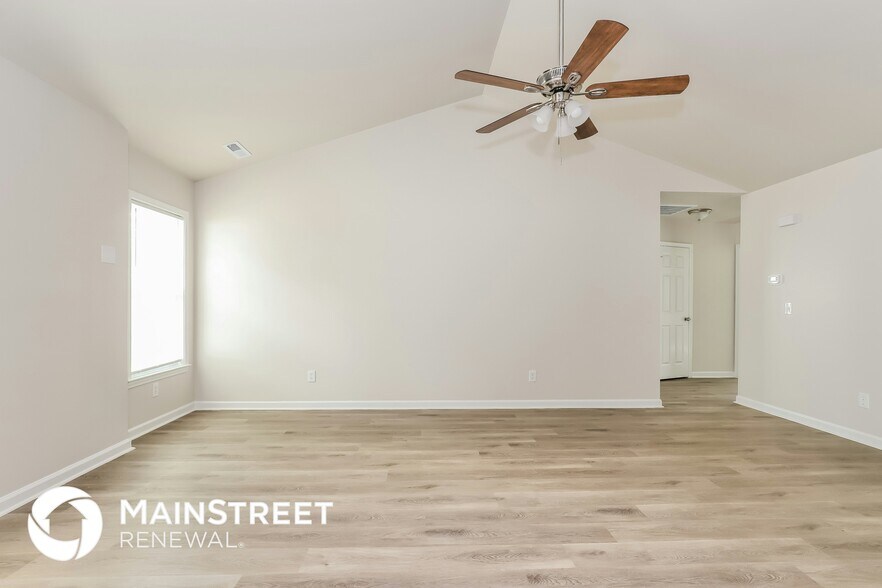 Building Photo - 4123 Bluestem Dr