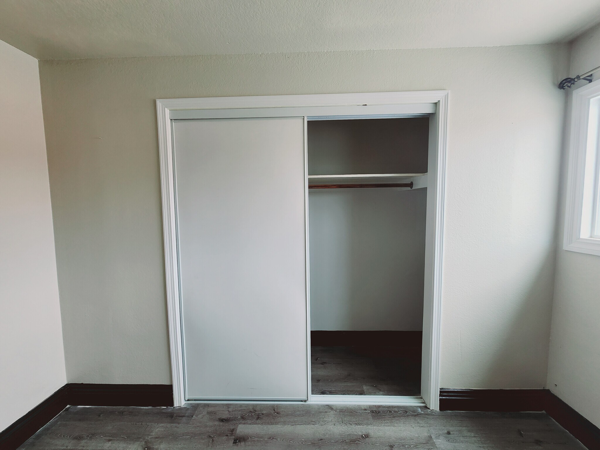 Closet Bedroom 1 - 2162 W Brownwood Ave