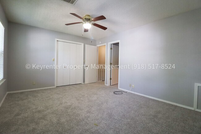 Building Photo - 6246 S Yorktown Pl