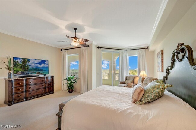 Building Photo - 2738 Tiburon Blvd E