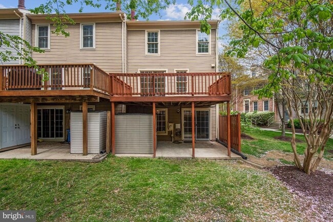 Building Photo - 10500 Grove Ridge Pl