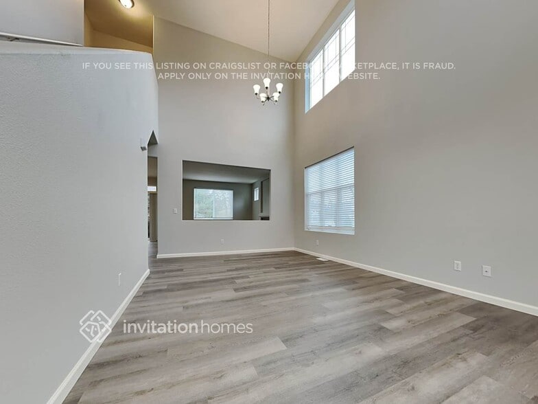 Building Photo - 3502 Keegan St NE