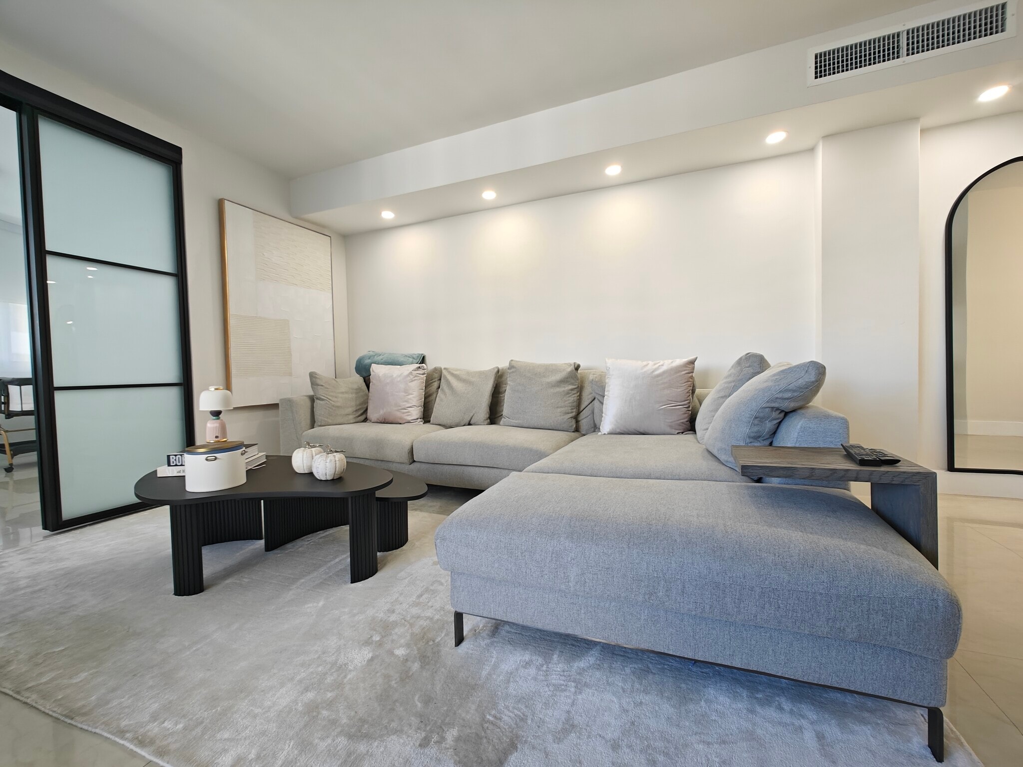 Building Photo - 825 Brickell Bay Dr