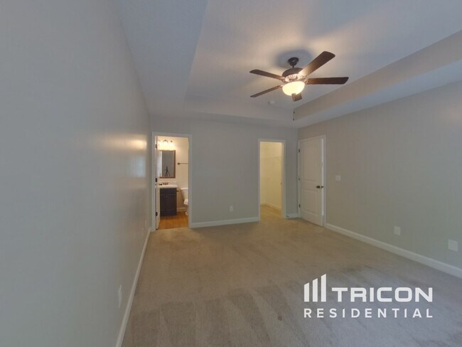 Building Photo - 456 Blairwood Ct