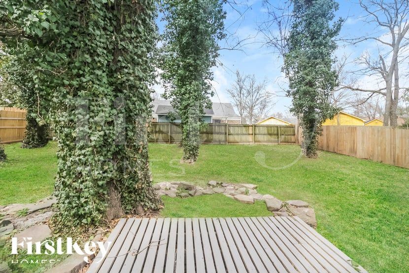 Building Photo - 6614 Red Birch Dr