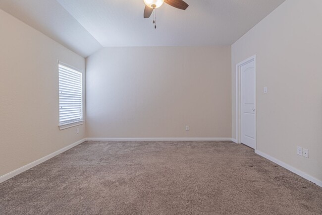 Building Photo - Charming 4-Bedroom Home in Prime North Central Location!