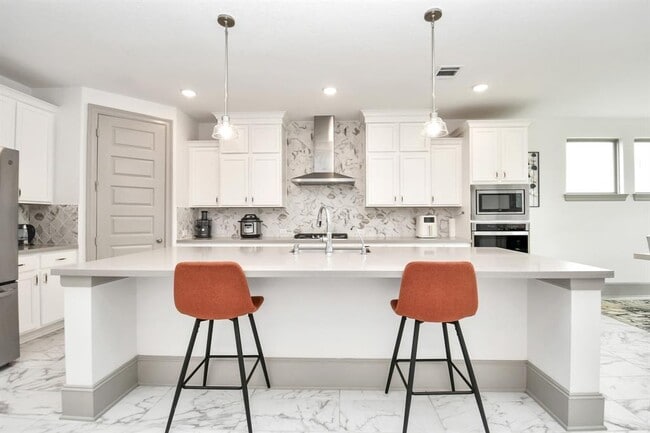 Building Photo - 8726 Marina Alto Ln