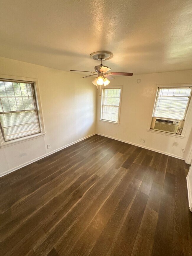 Building Photo - Shreveport Home!