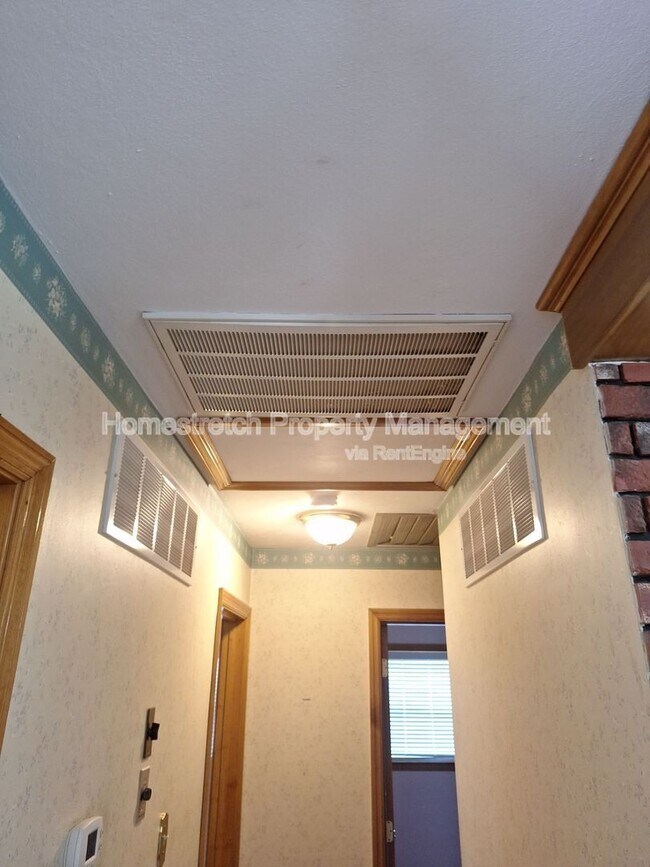 Building Photo - 10527 Prestwick Dr
