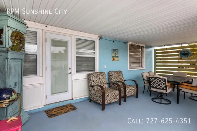 Building Photo - 1500 Clearwater Largo Rd
