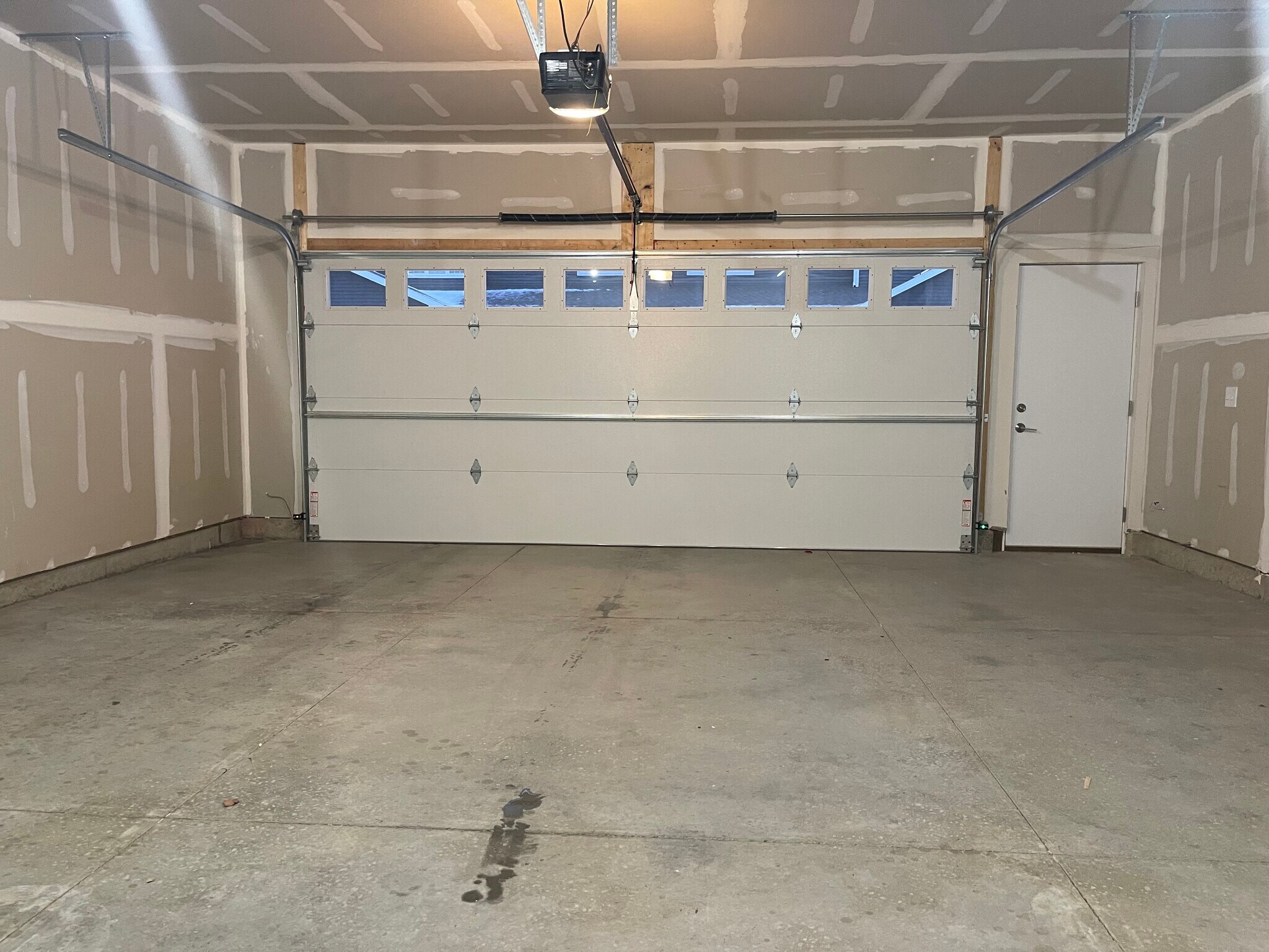 Large 2 car garage. - 4856 Lacy Rd