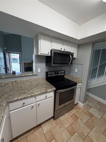 Building Photo - 2650 Via Sonoma