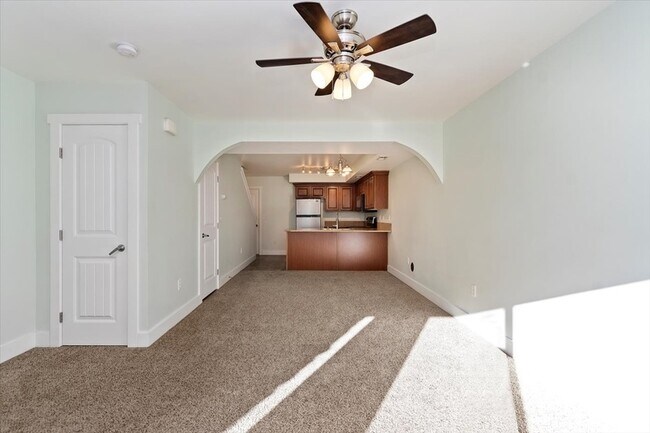 Building Photo - 9947 W Rosecroft Ct