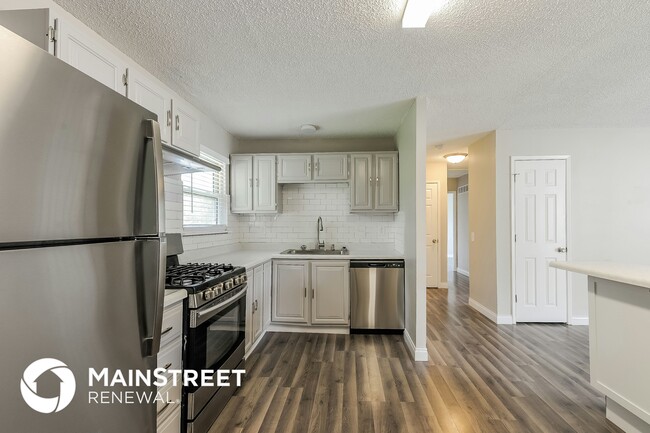 Building Photo - 2603 Blue Heron Dr